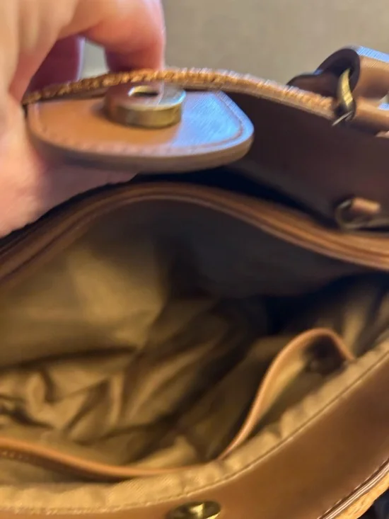 Fossil Tan Woven Shoulder Bag with Leather Handles wooden key charm - Picture 7 of 13